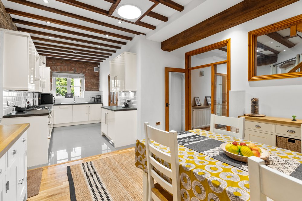 Open plan kitchen diner